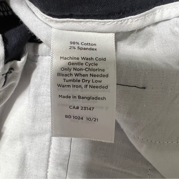 NWT Talbots Simply Flattering Stretch Twill Crop Black Pants size 12 Petite - Picture 7 of 8